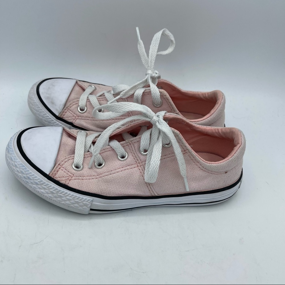 Converse All Stars Youth Girls Size 1 Pale pink shoes Sneakers Lace Up